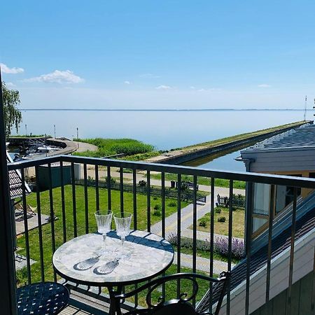 Lagoon Attic Apartment Первалка Экстерьер фото