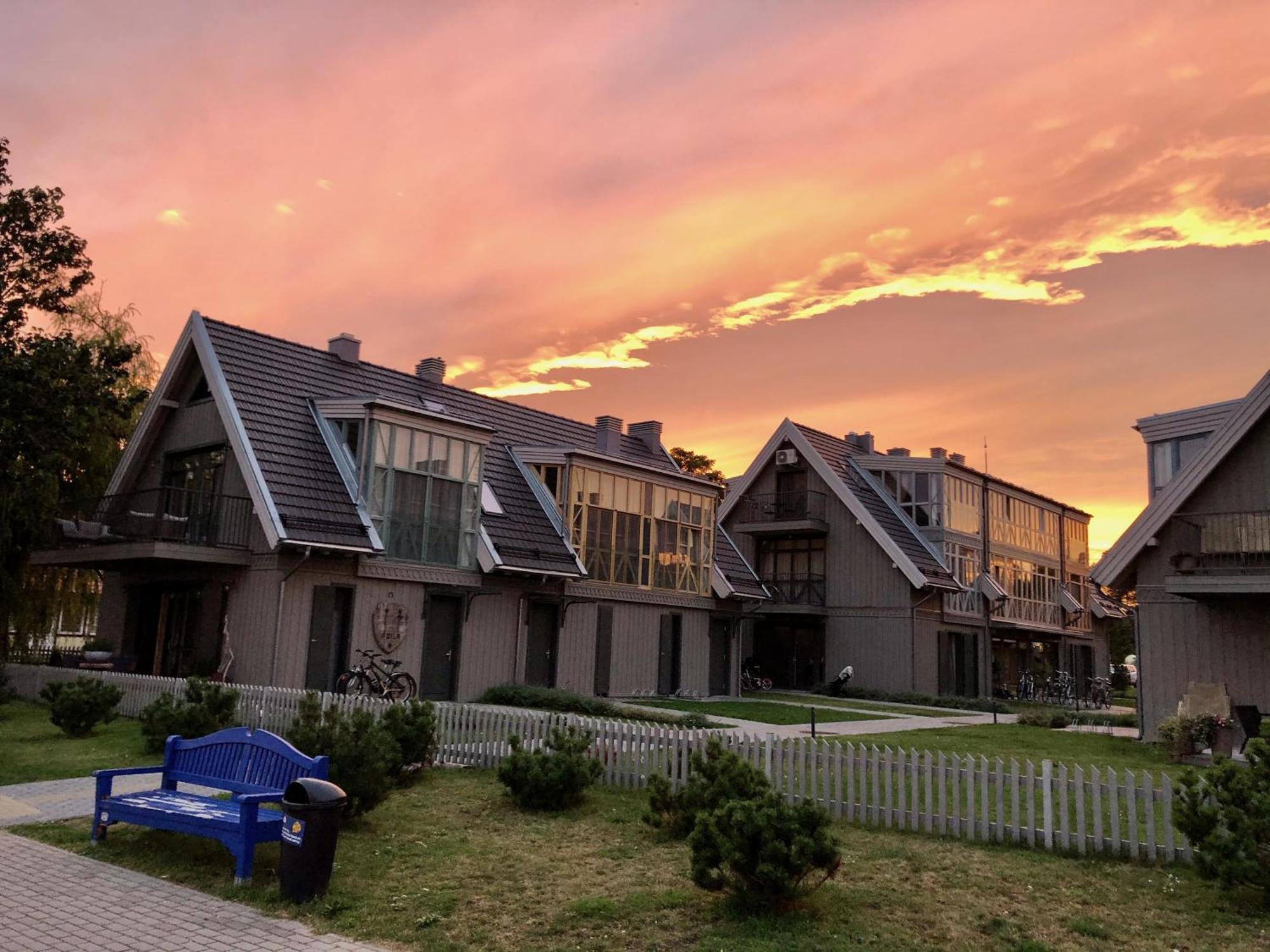 Lagoon Attic Apartment Первалка Экстерьер фото